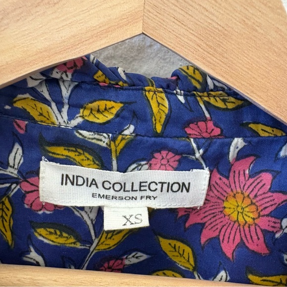 Emerson Fry || Emmaline Blouse Blue Chrysanthemum Satin Block Print Floral - Picture 4 of 10